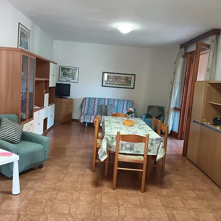 Maria Elena - 30 Pt Apartment *