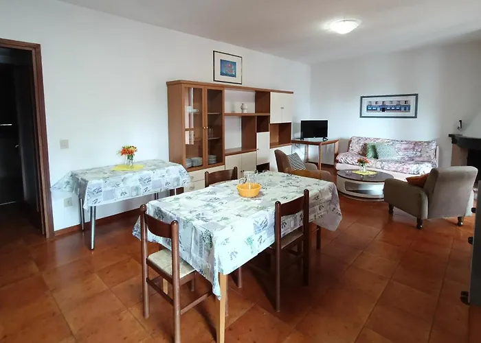 Maria Elena - 30 Pt Apartment *