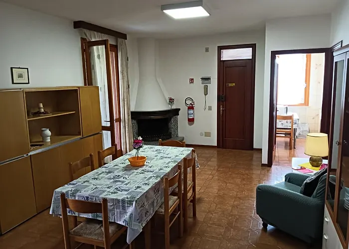 Maria Elena - 30 Pt Apartment