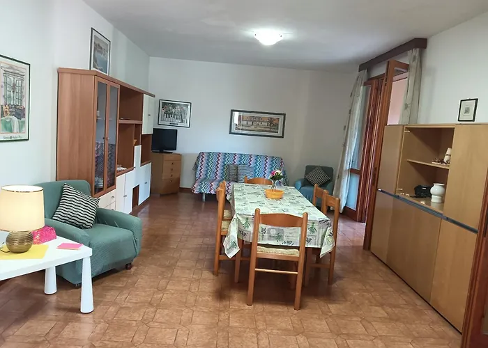 Maria Elena - 30 Pt Apartment *